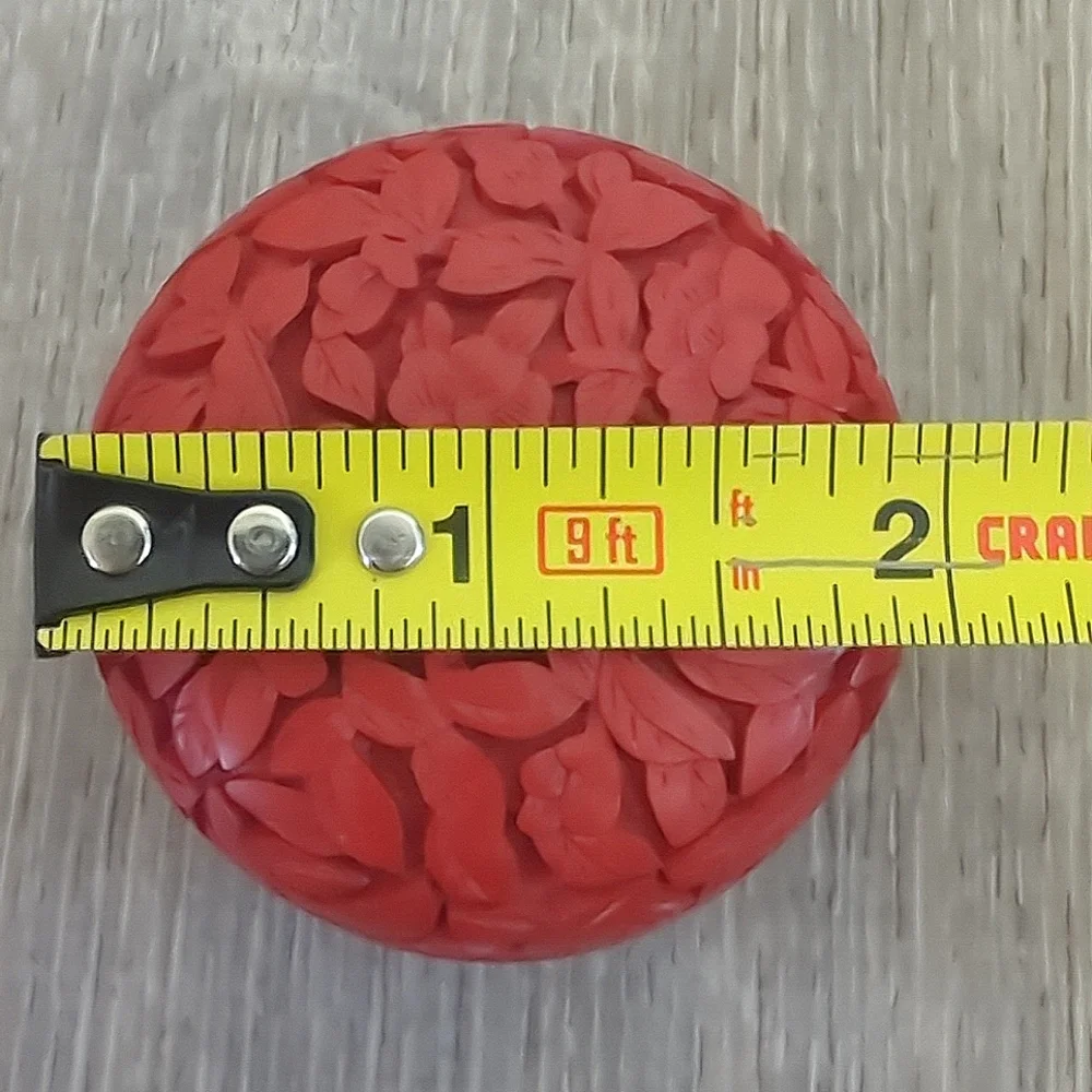 Vintage Chinese Cinnabar Carved Trinket Pill Box